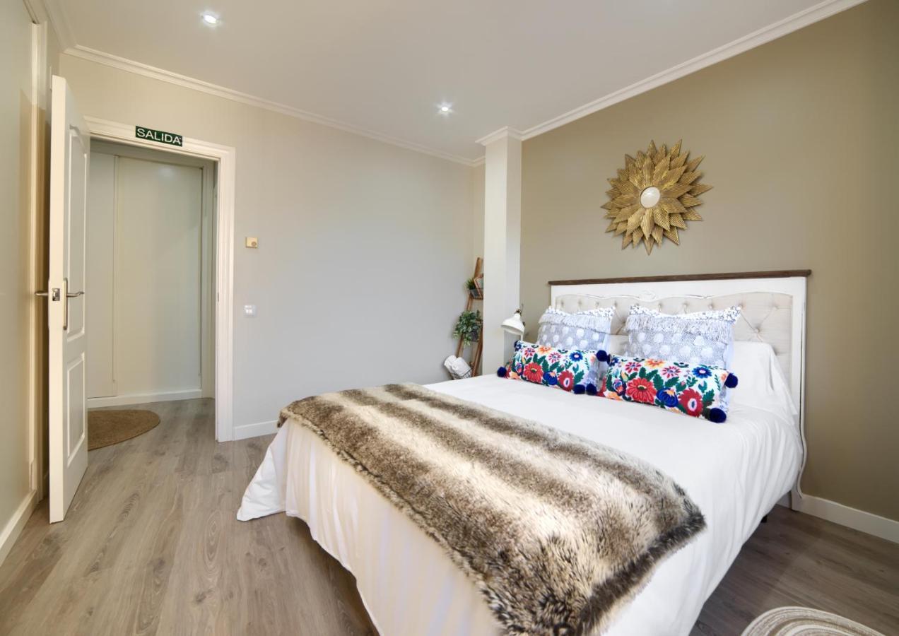 Apartamentos4U Tudela Centro - Parking Incluido Eksteriør bilde