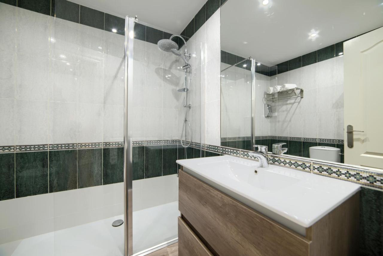 Apartamentos4U Tudela Centro - Parking Incluido Eksteriør bilde
